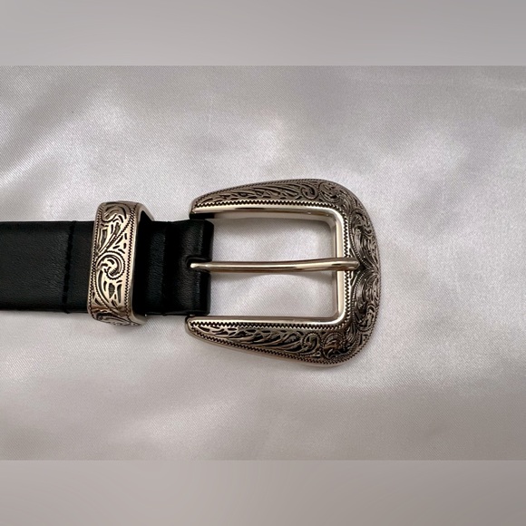 Belt from Express with silver hardware - Picture 3 of 8